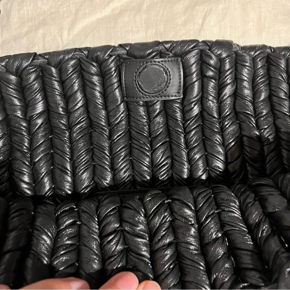 $844 Nanushka Women's Off Black The Busket Faux Leather Shoulder Purse Bag - Picture 4 of 10